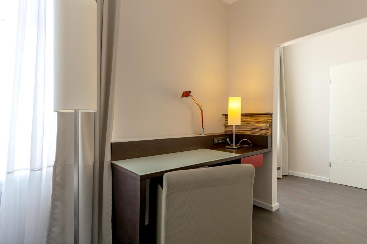 Hotel Garni " Am Domplatz" Erfurt Ngoại thất bức ảnh
