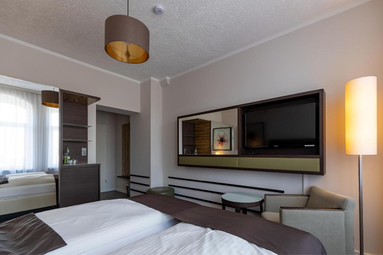 Hotel Garni " Am Domplatz" Erfurt Ngoại thất bức ảnh